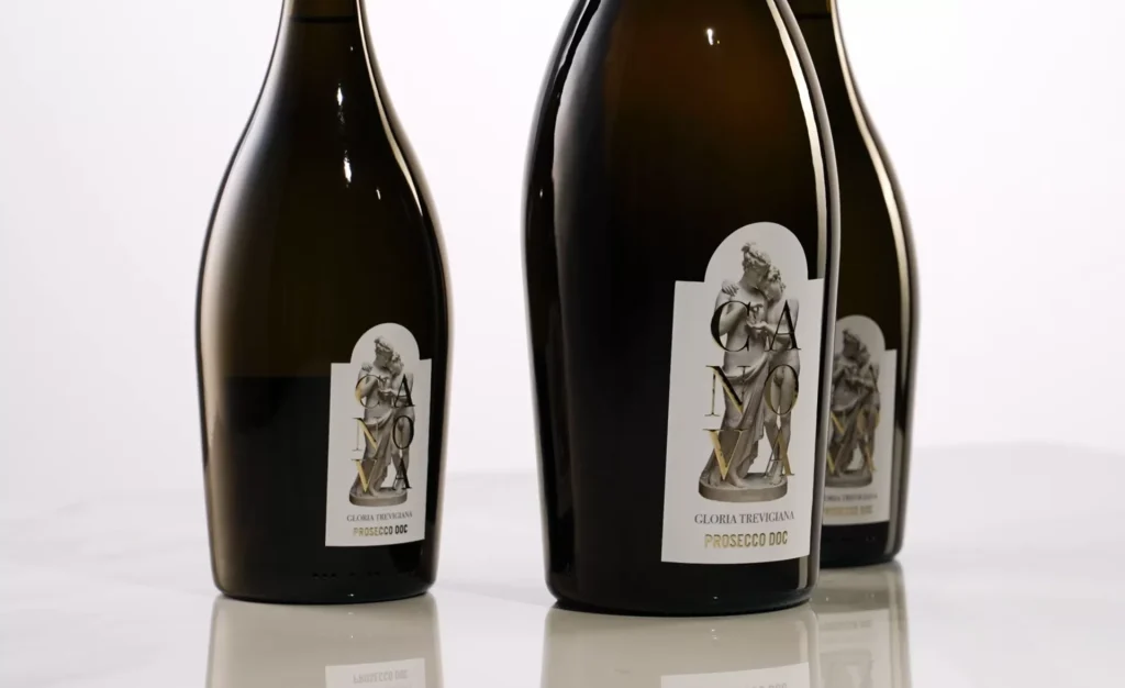 Grafica etichette vino: servizi e casi di studio Perazza srl 17 Perazza studio di grafica a Treviso realizzazione design e grafica etichette vino per mostra Canova
